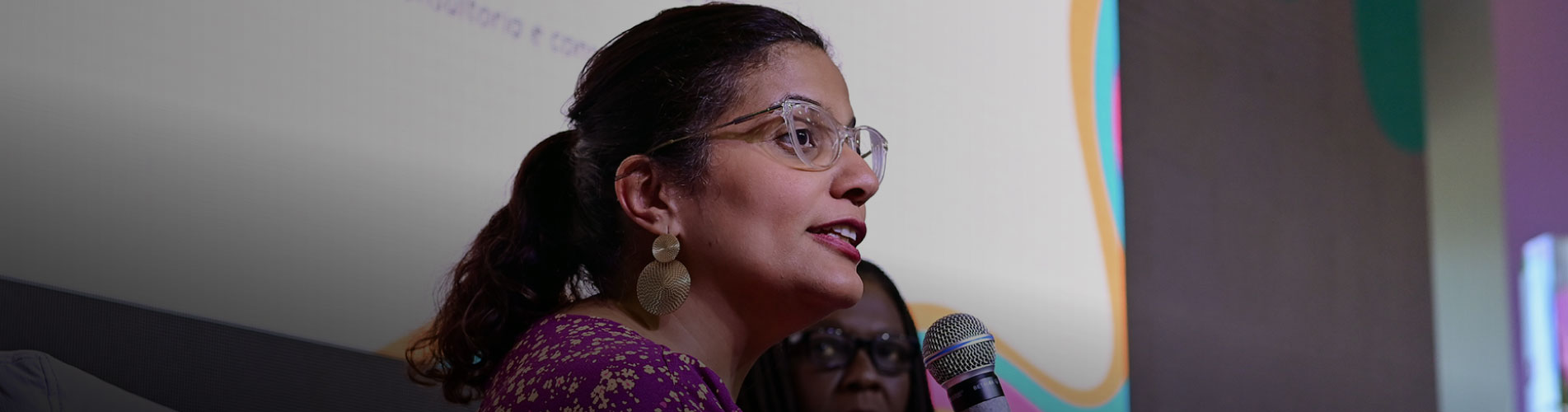 Imagem de Ana Lucia Melo, diretora-adjunta do Instituto Ethos, no evento Rio Construção Summit