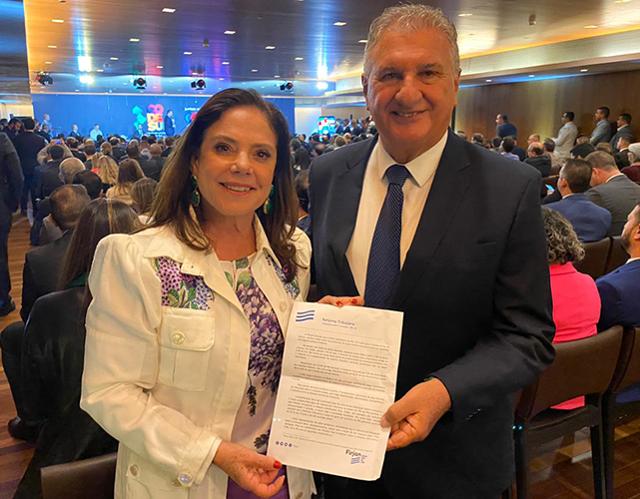 Marcelo Kaiuca, da Firjan, e a deputada federal Soraia Santos