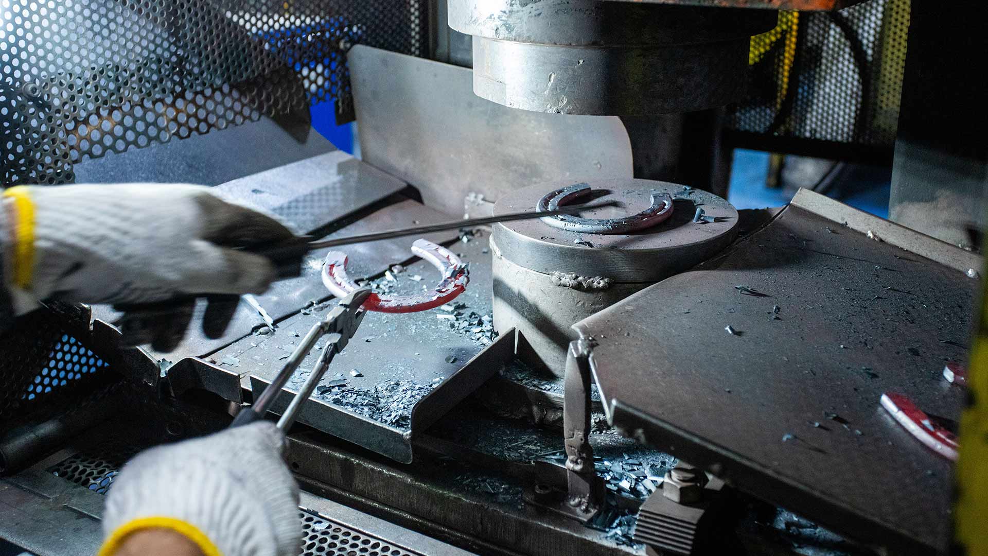 produção da Mustad